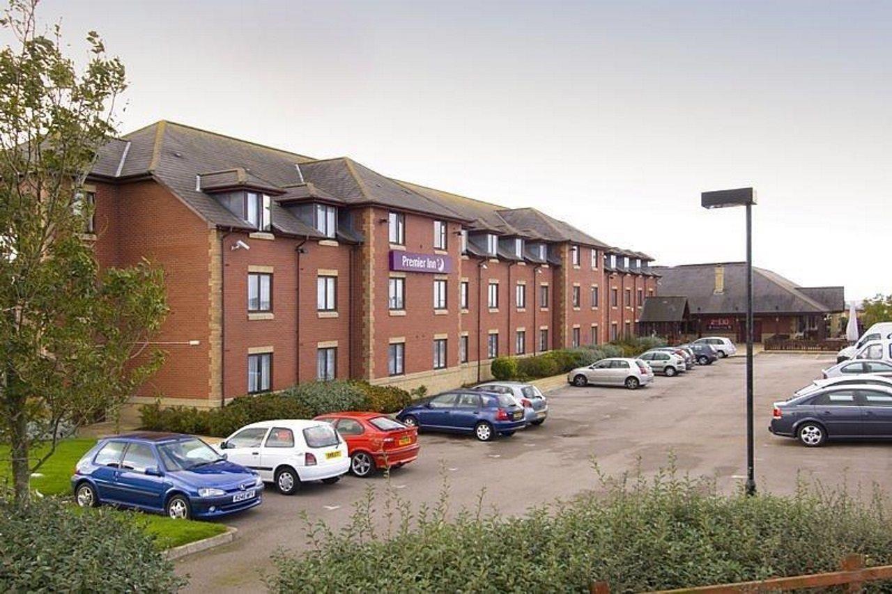 Premier Inn Blackpool East Exterior foto